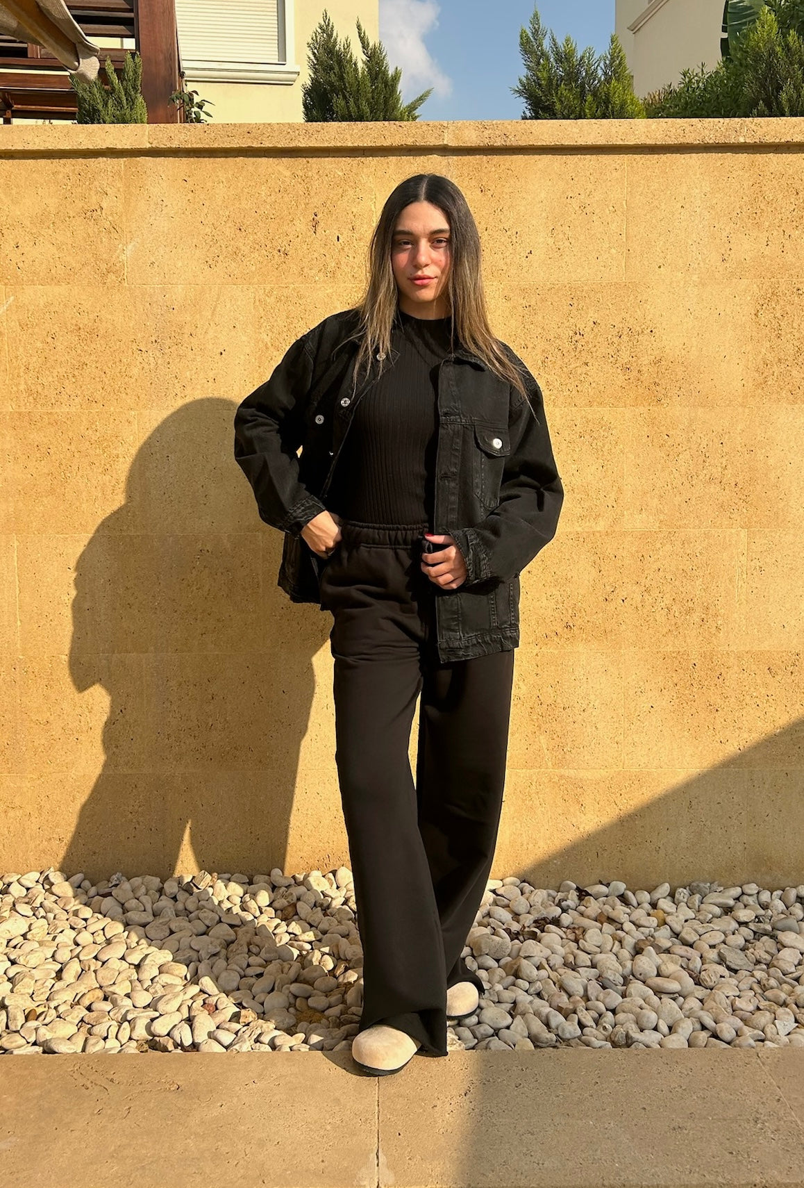 BLACK OVERSIZED DENIM JACKET