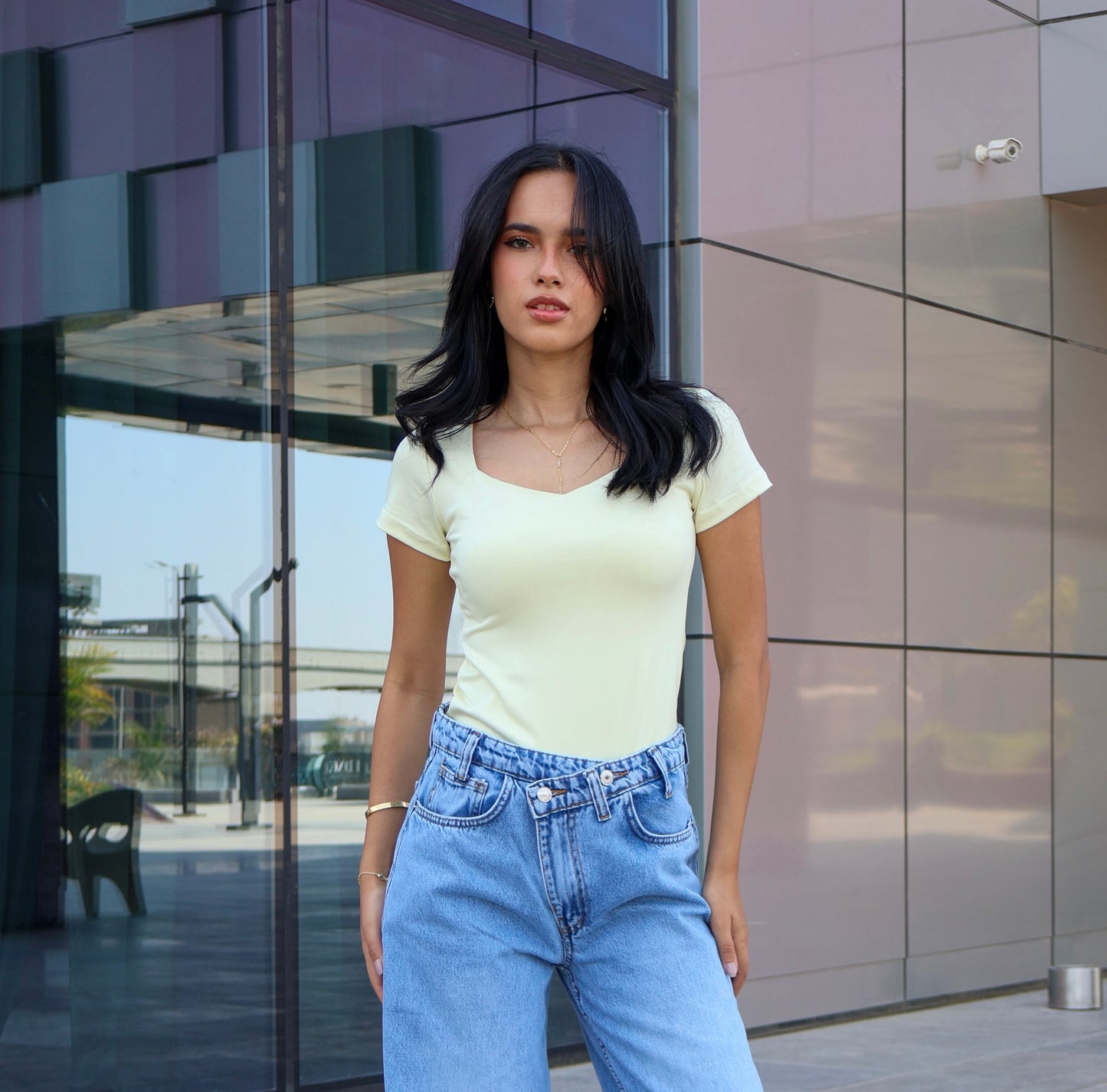 BUTTER YELLOW -SQUARE NECK SHORT SLEEVED BASIC TOP