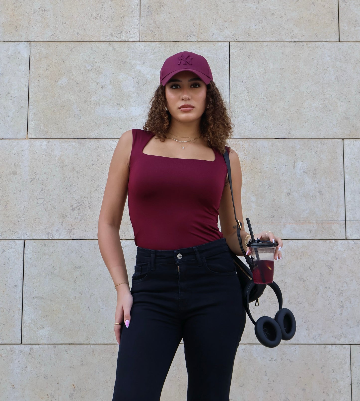 BURGUNDY SQUARE NECK BASIC TOP