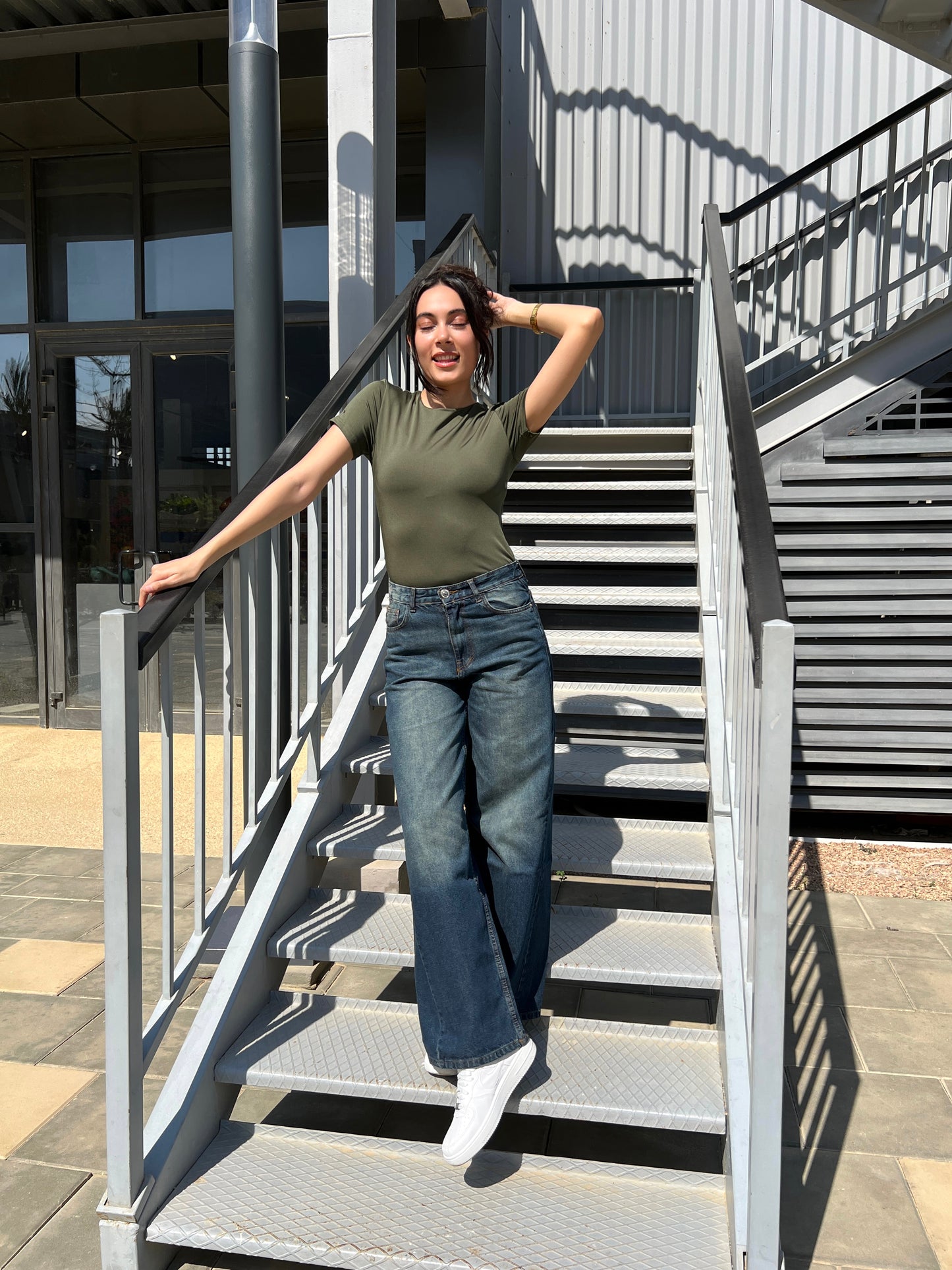 DARK BLUE MID RISE WIDE-LEG DENIM