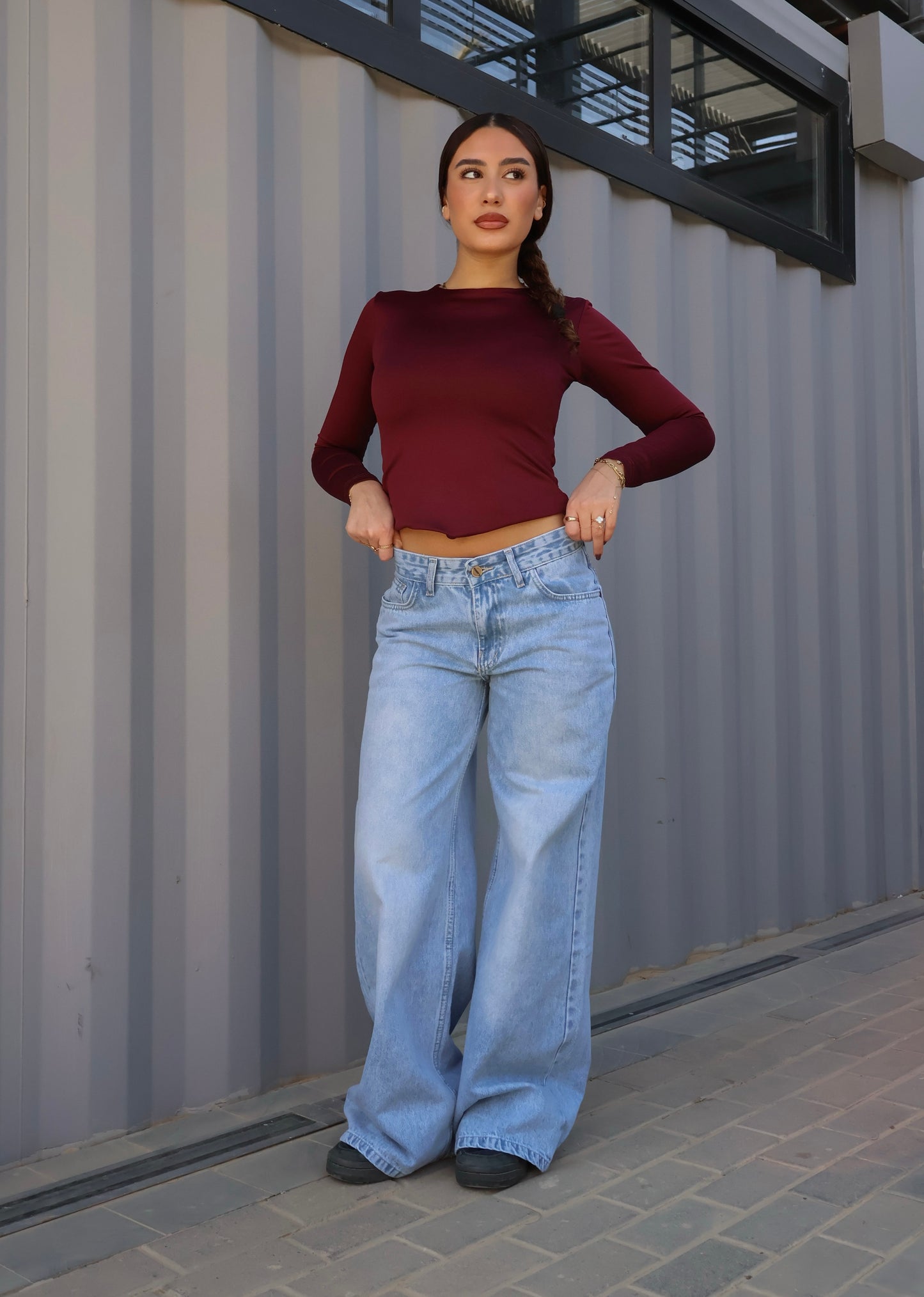 BLUE LOW-WAIST WIDE LEG DENIM