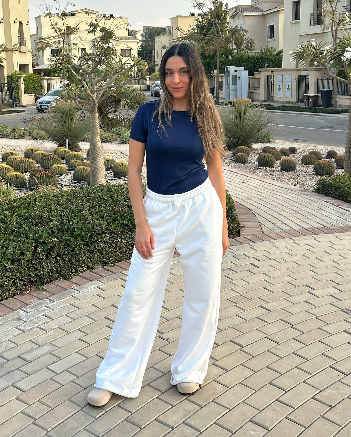 CREWNECK SHORT SLEEVED BASIC TOP