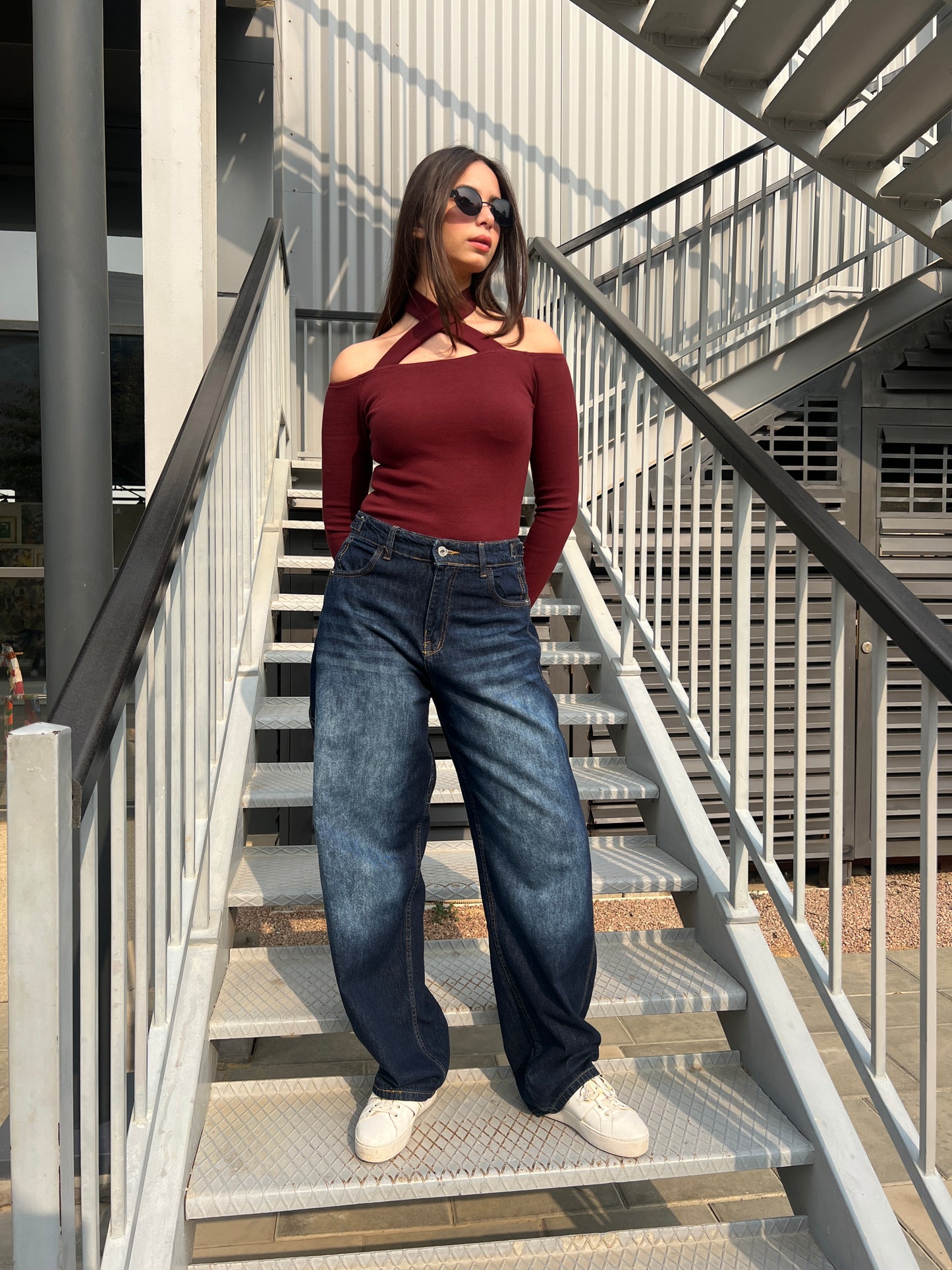 BURGUNDY CRISS-CROSS TOP