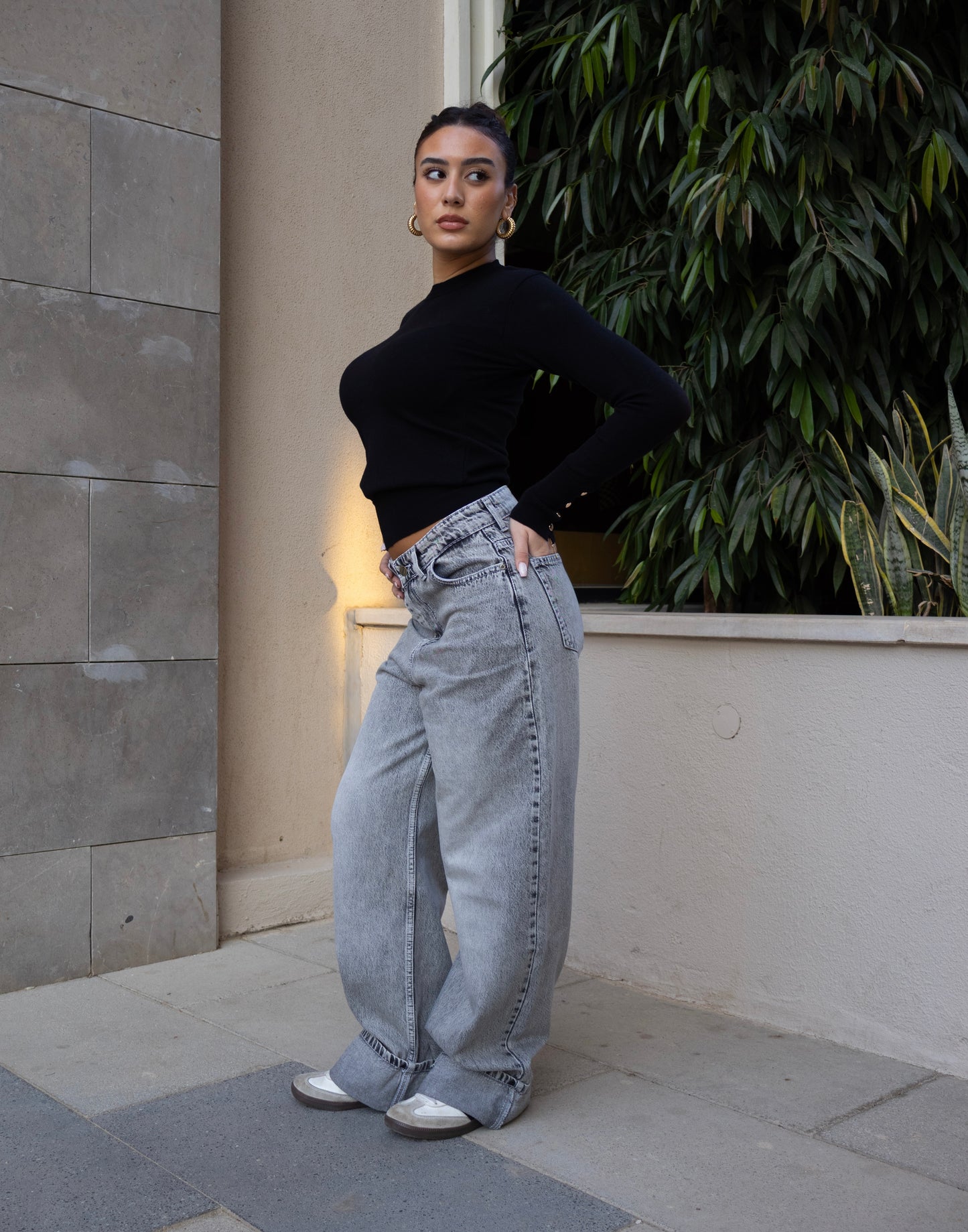 GRAY WIDE LEG DENIM WITH TURN UP HEMS