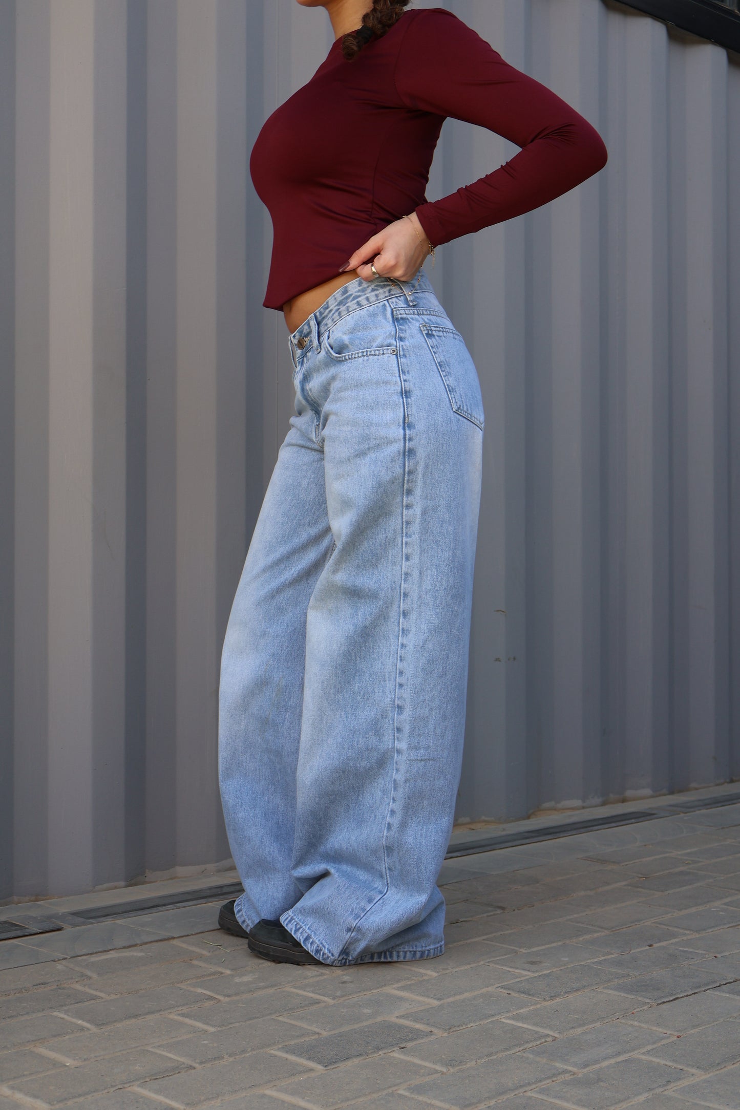 BLUE LOW-WAIST WIDE LEG DENIM