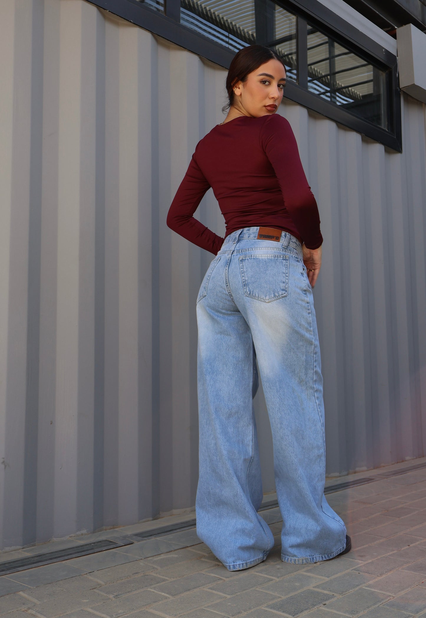 BLUE LOW-WAIST WIDE LEG DENIM