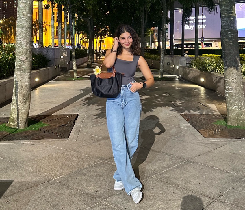 SQUARE NECK BASIC TOP