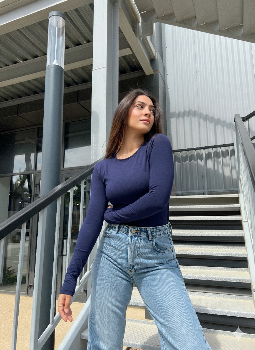 NAVY BLUE LONG-SLEEVE CREWNECK BASIC TOP