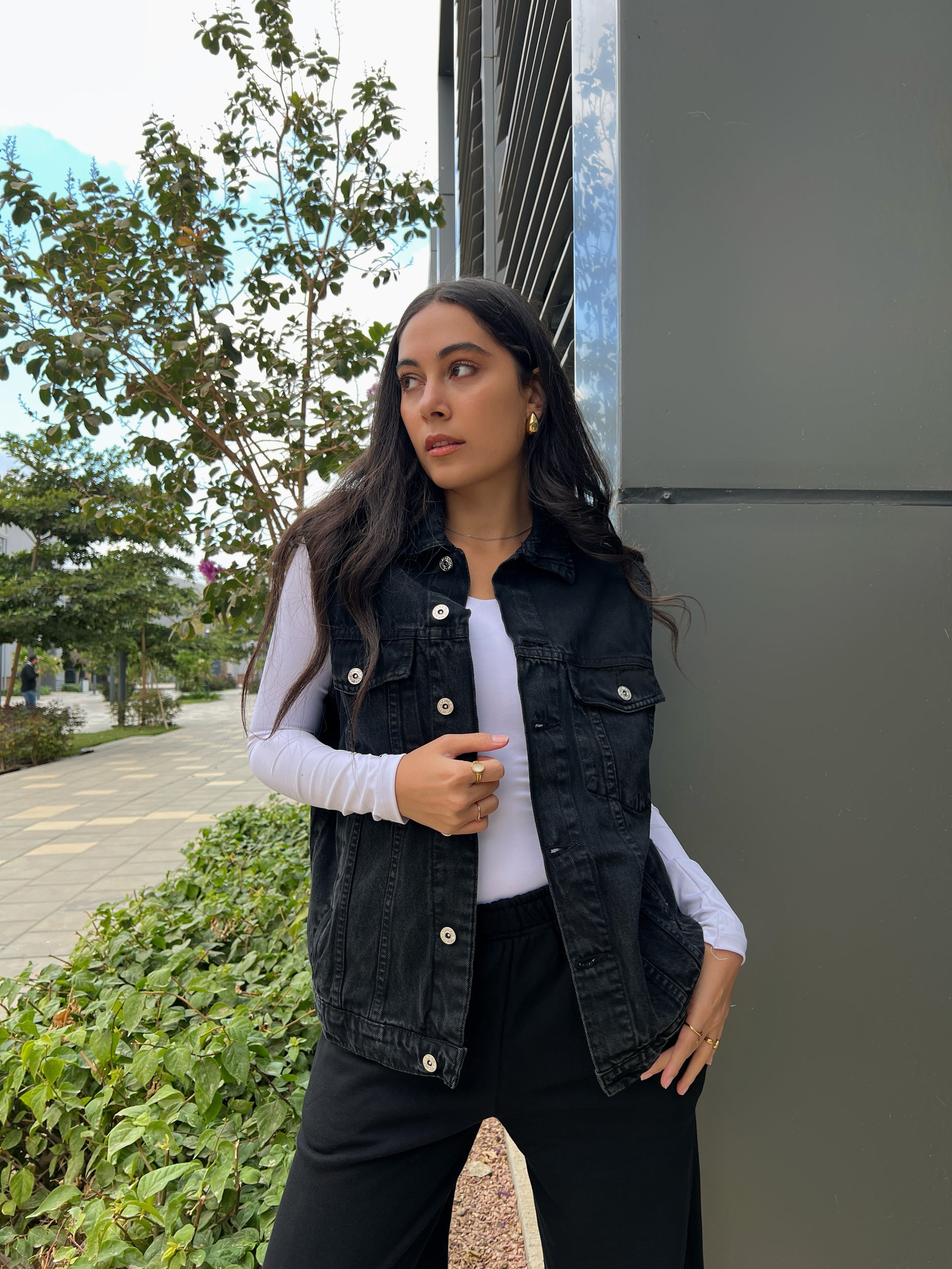 BLACK OVERSIZED DENIM VEST – Vampd-eg - Main Image