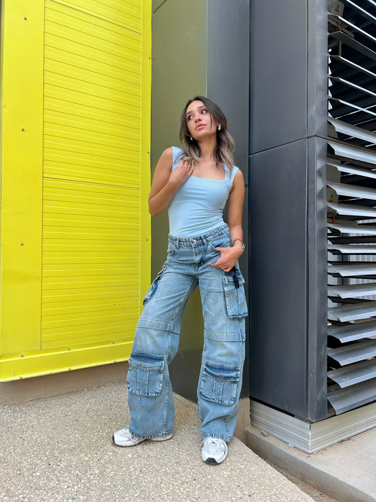 BABY BLUE  SQUARE NECK BASIC TOP