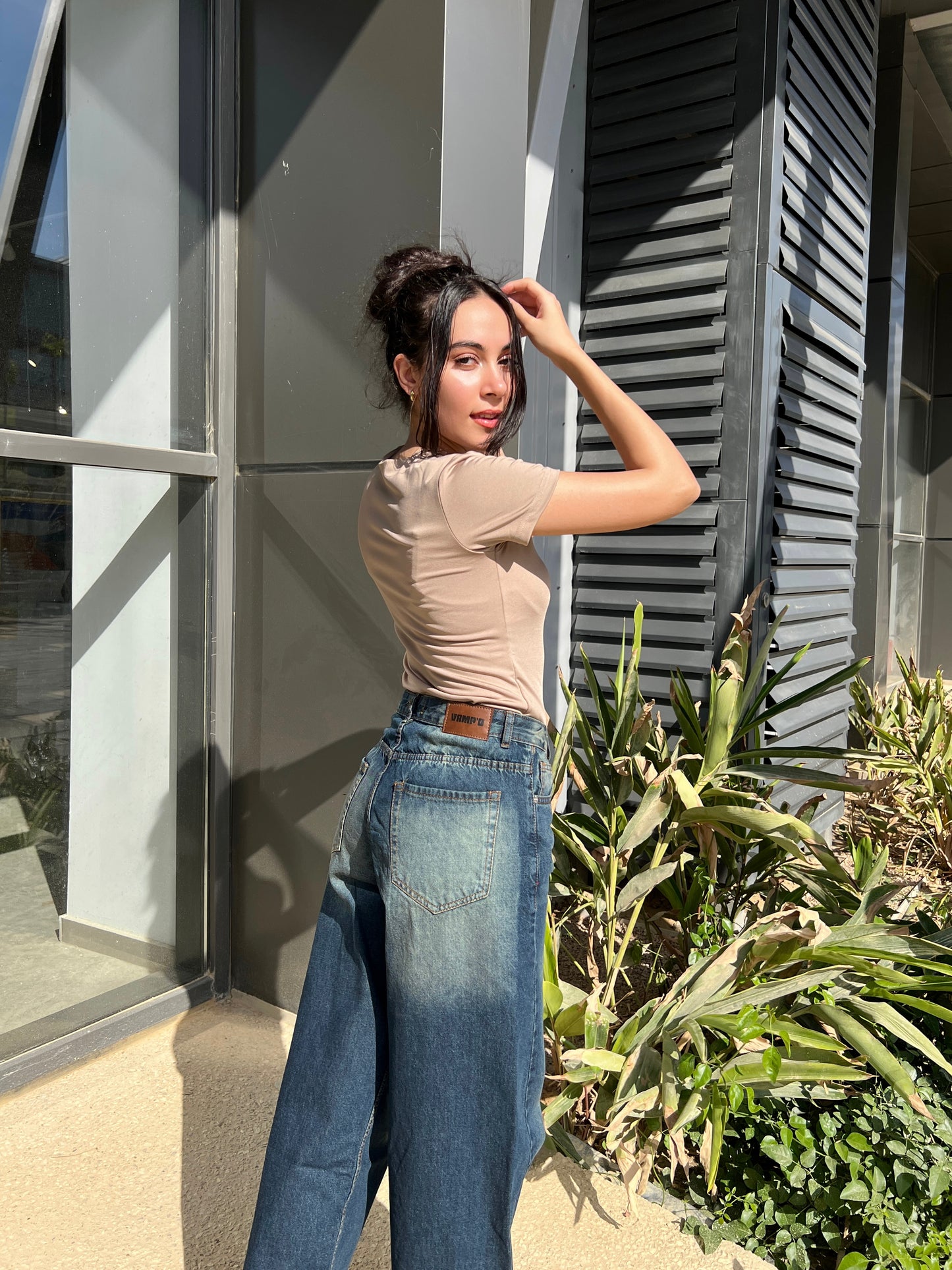 CREWNECK SHORT SLEEVED BASIC TOP