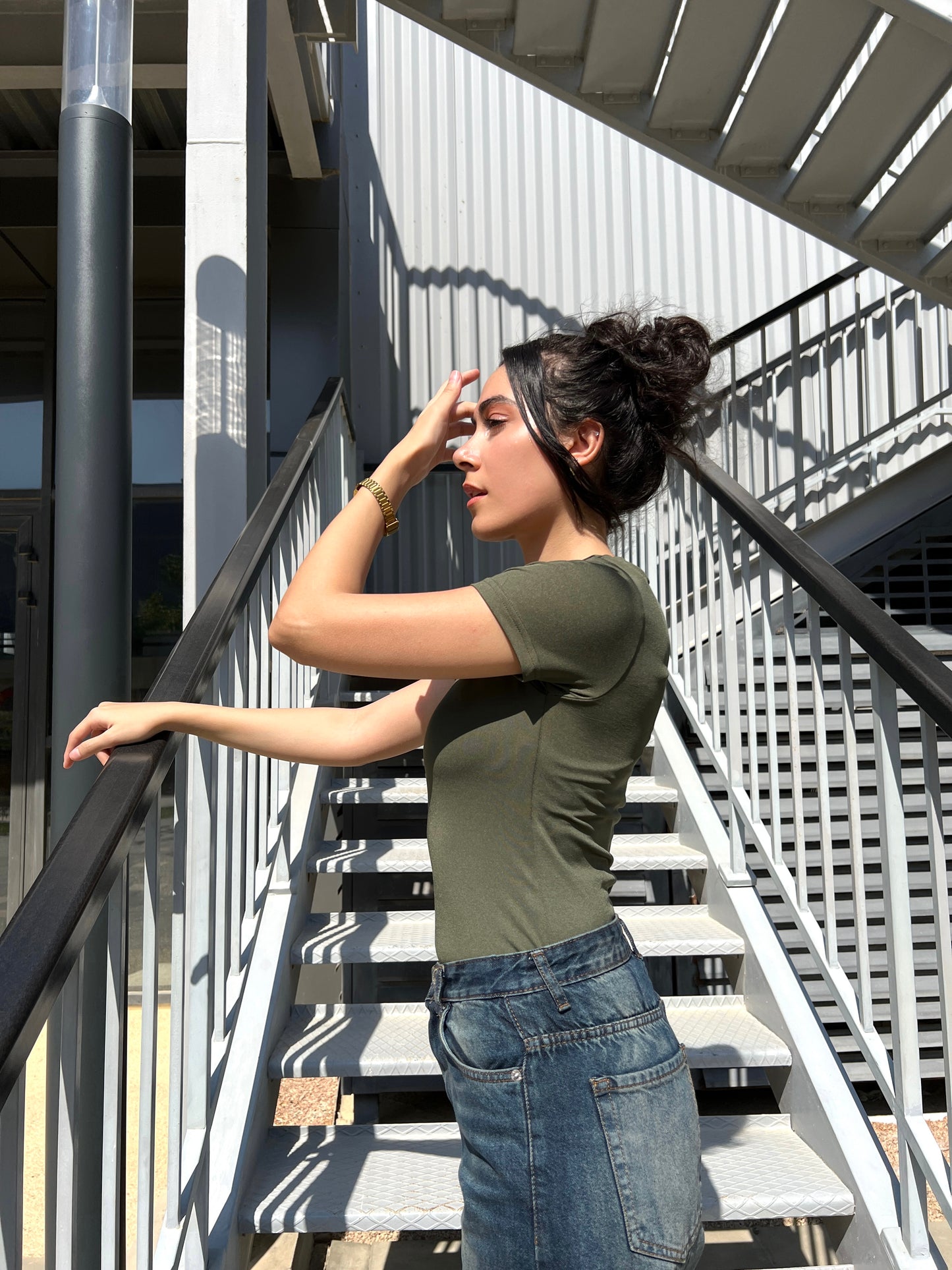 CREWNECK SHORT SLEEVED BASIC TOP